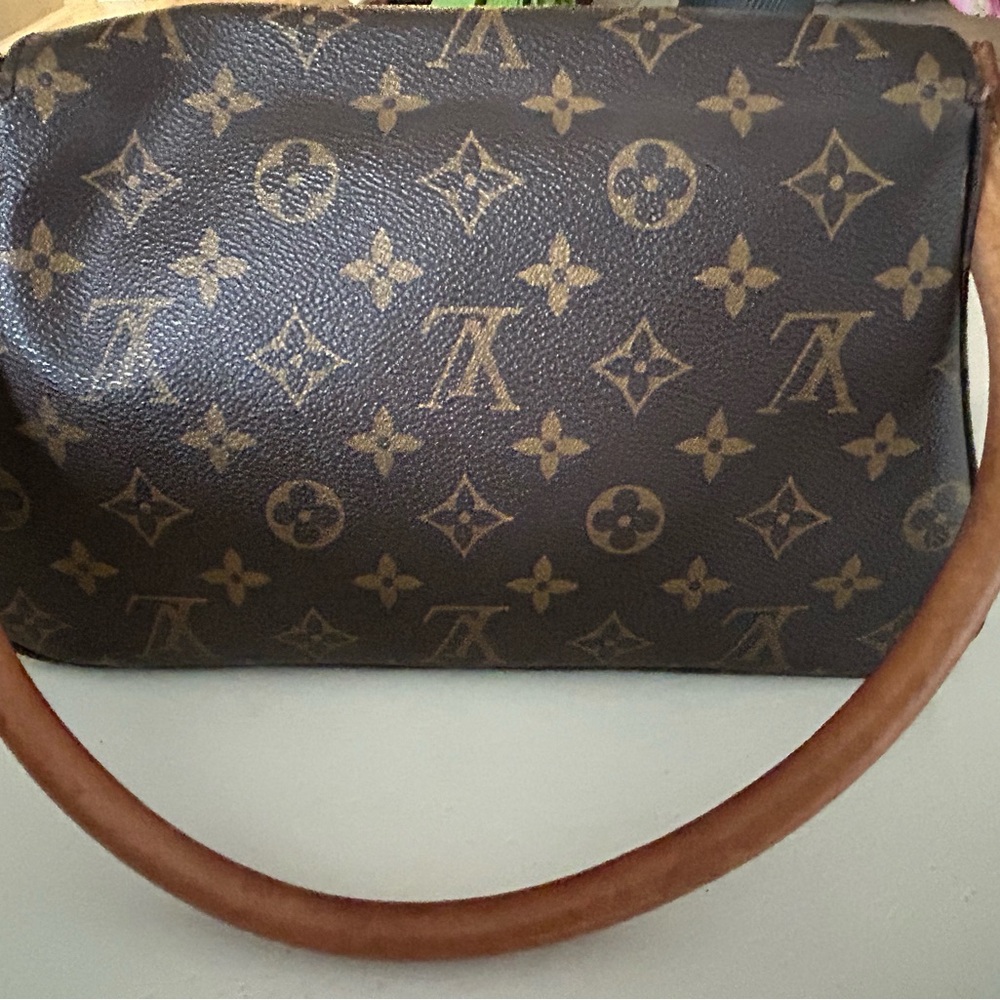 Auth Louis Vuitton Monogram Mini Looping Shoulder Bag M51147 - Picture 6 of 15